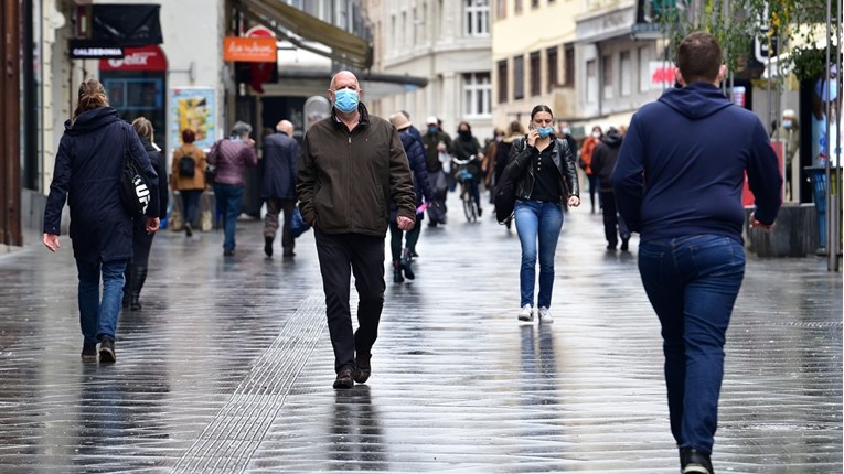 U Sloveniji rekordan broj novozaraženih: "Omikron je drukčiji virus"