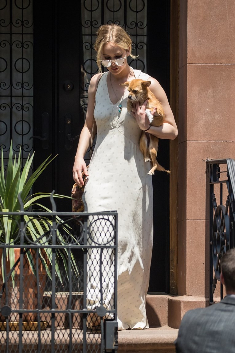 Jennifer Lawrence otkrila zašto se riješila psa nakon rođenja djece