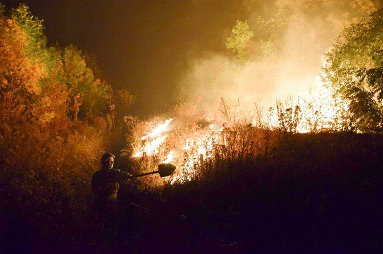 Na istoku Ukrajine bjesne požari, poginulo devetero ljudi