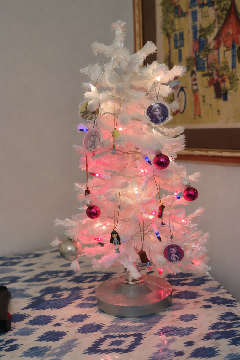 Božićno drvce staro 21 godinu hit je na TikToku, gen Z-ovci pišu da su ljubomorni