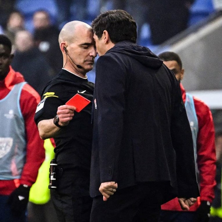 VIDEO Trener Lyona se unio sucu u lice i urlao. Prijeti mu 7 mjeseci suspenzije