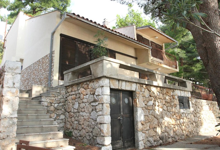 Veliki požar kod Omiša zahvatio i kuću Nadana Vidoševića