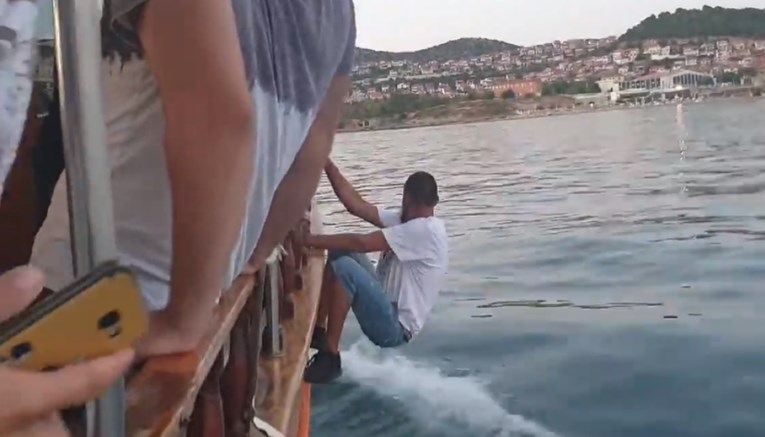 VIDEO Ispala joj torba s broda kod Šibenika, nastavak priče vraća vjeru u ljude