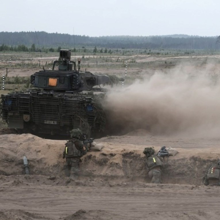 Profesor: Ne znam gdje Europa misli naći desetke tisuća vojnika za slanje u Ukrajinu