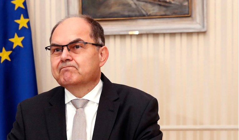 Schmidt konačno donio odluku o izbornom zakonu BiH: "Lupao je po stolu i vikao"