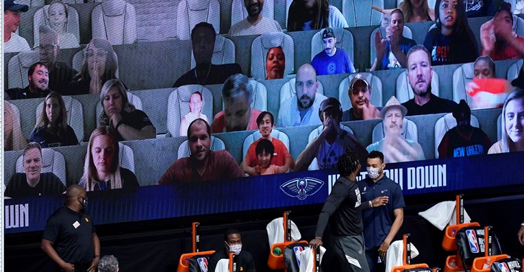 NBA se vratila u nikad čudnijem izdanju: Virtualna publika i klečanje prije himne