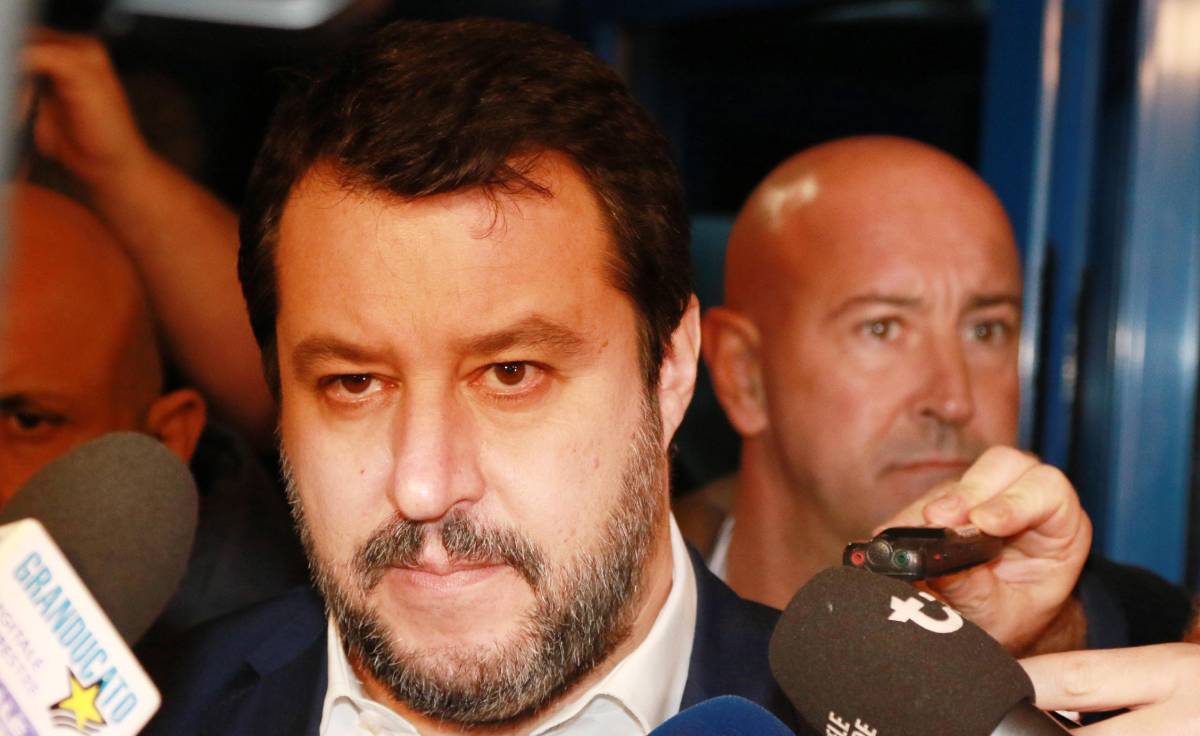 Salvini došao na sud u Cataniju, odlučuje se hoće li mu se suditi zbog migranata