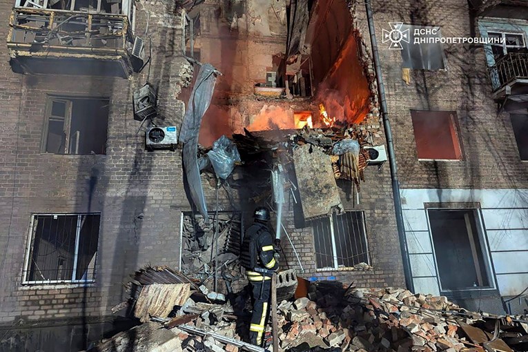 Rusi napali infrastrukturu u Krivom Rihu, grad u mraku