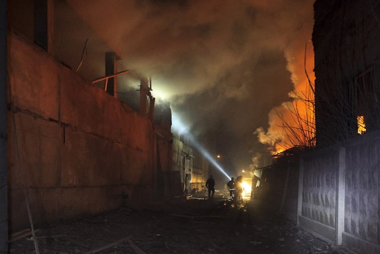 Zelenski: Ovako izgleda Putinovo primirje. 387 granatiranja i 19 napada u šest sati