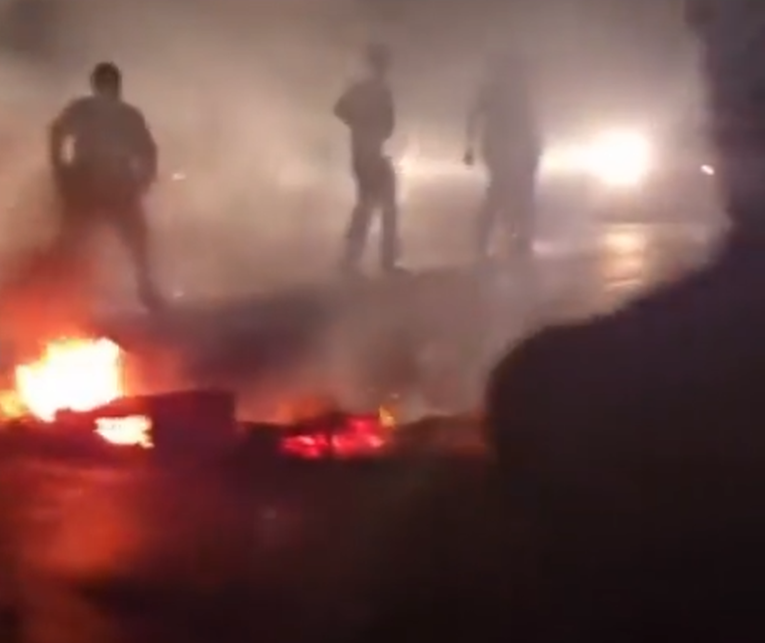 VIDEO Kubanci prosvjeduju, pale barikade... Nemaju struje po 22 sata dnevno