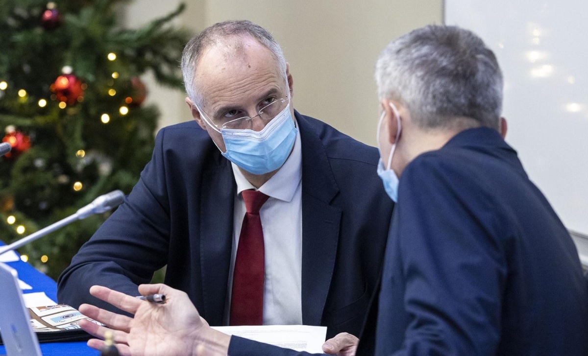 Puljak htio smanjiti broj odjela u Gradskoj upravi. Prijedlog mu je odbijen