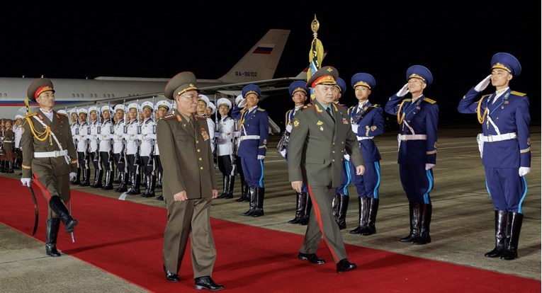 VIDEO Šojgu stigao u Sjevernu Koreju, pogledajte kako su ga dočekali