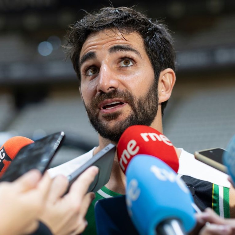 Ricky Rubio: Svijet bi se trebao zaustaviti zbog Gaze