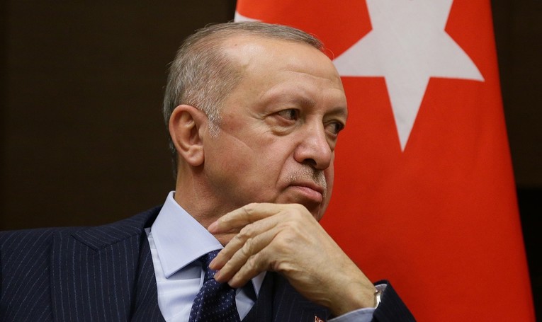 Erdogan: NATO bi trebao biti odlučniji u pogledu Ukrajine