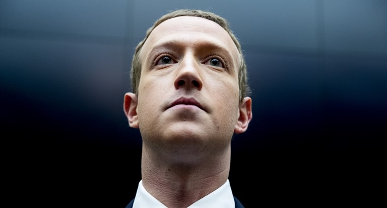 Zuckerberg u samo par sati izgubio 7 milijardi dolara