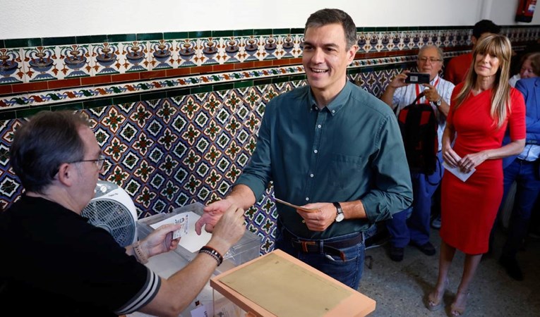 Izbori u Španjolskoj: Socijalisti možda izgube vlast, a u vladu uđe krajnja desnica