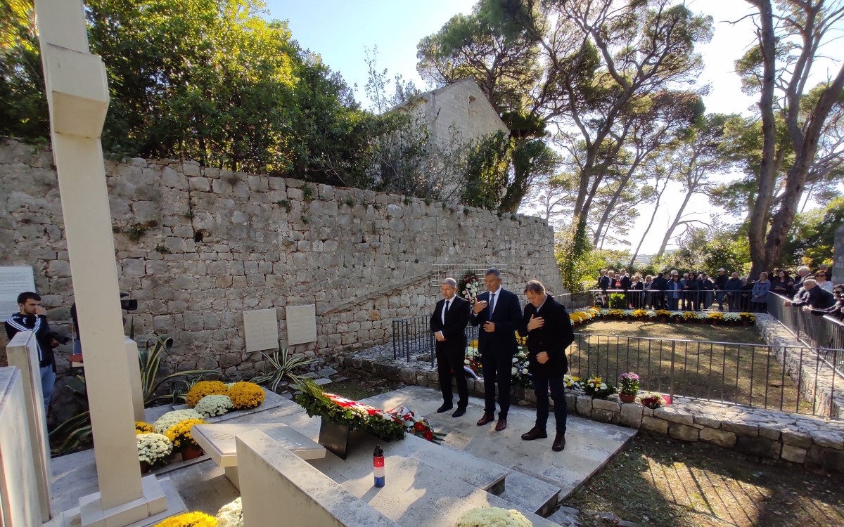 Kod Dubrovnika odana počast žrtvama koje su partizani ubili nakon oslobođenja grada