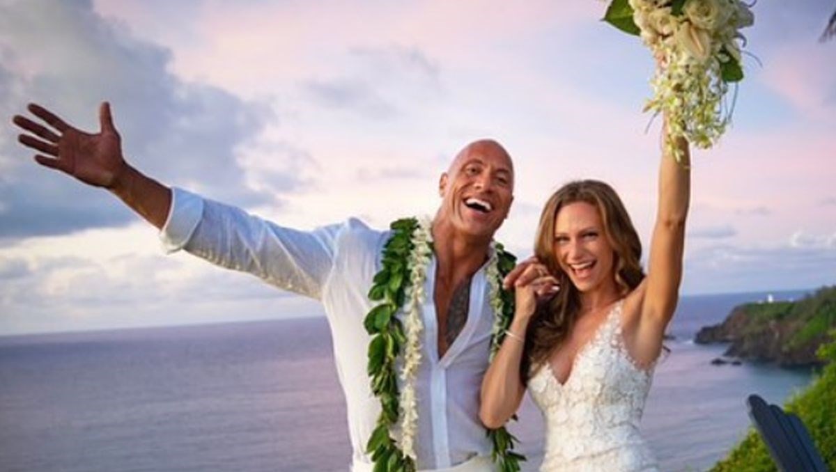 The Rock oženio dugogodišnju djevojku i objavio fotke s vjenčanja