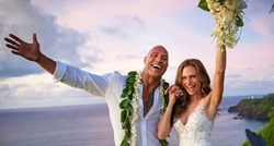 The Rock oženio dugogodišnju djevojku i objavio fotke s vjenčanja