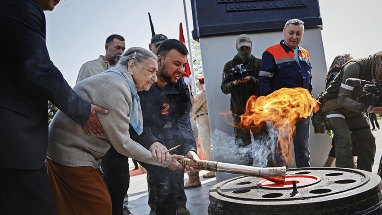 Ruskinja pekla kobasice na spomeniku. Tužiteljstvo: To je rehabilitacija nacizma