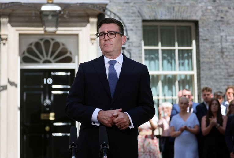 Novi britanski premijer možda će u Downing Street useliti sa psom iz azila