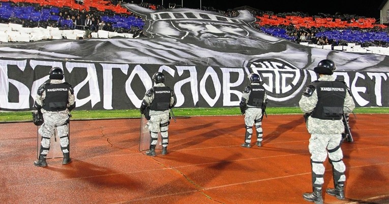 Partizanova utakmica prekinuta jer su Grobari skandirali ratnom zločincu Mladiću
