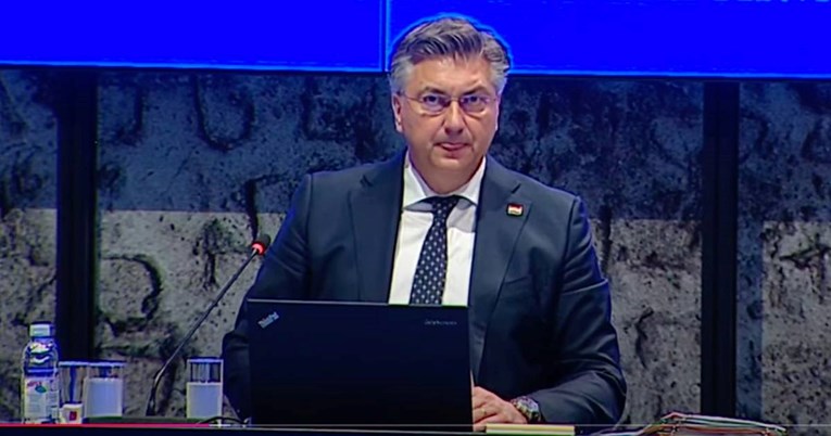 VIDEO Plenković na vladi: I vrapcima je jasno da hrvatski vojnici ne idu u Ukrajinu