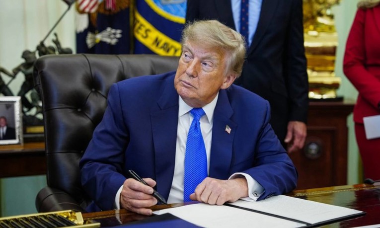 Trump o Hormuzu: Mi imamo potpunu kontrolu, naš je