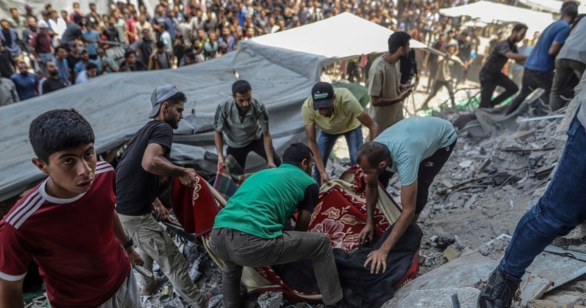 U izraelskoj paljbi i zračnim napadima ubijeno najmanje 60 Palestinaca