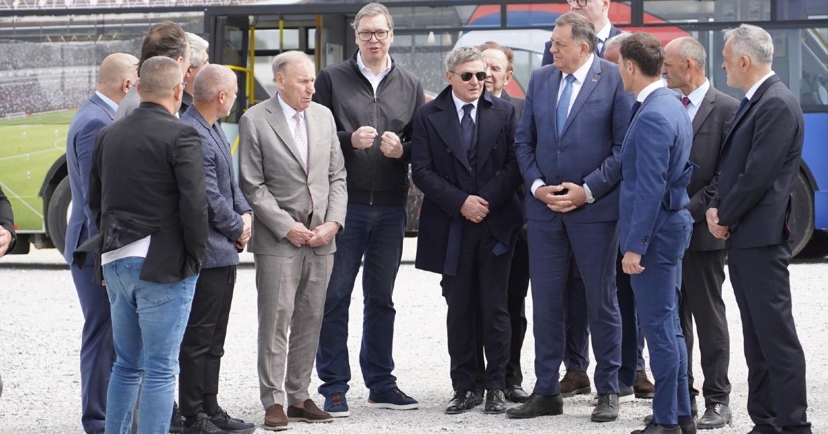 Piksi došao na miting Vučićeve stranke. Vučić: Nije se sakrio kao mnogi