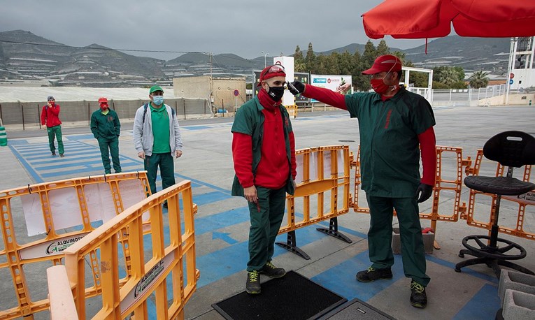 U Španjolskoj pada broj umrlih, građevinski i industrijski radnici vraćaju se raditi