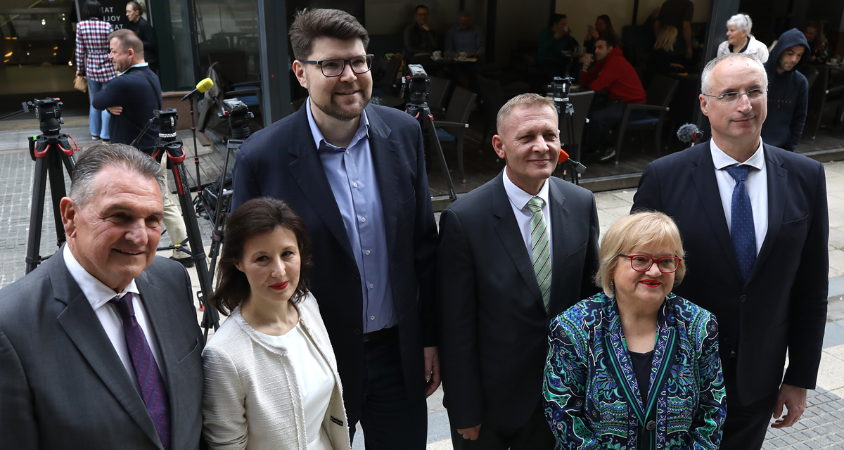 Potpisan koalicijski sporazum u sjedištu SDP-a. "Ovo je prijelomni trenutak"