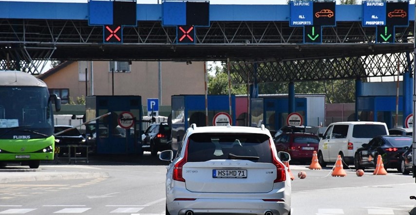 Ulaskom u Schengen, na granicama je trebao biti uveden još jedan sustav. Odgođen je