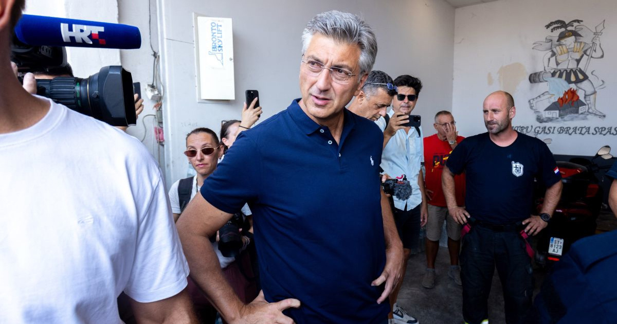 Plenković: Bio sam s vatrogascima na telefonu cijelu večer, gotovo cijelu noć