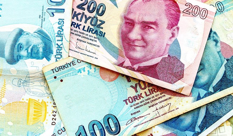 Oštro pala turska lira