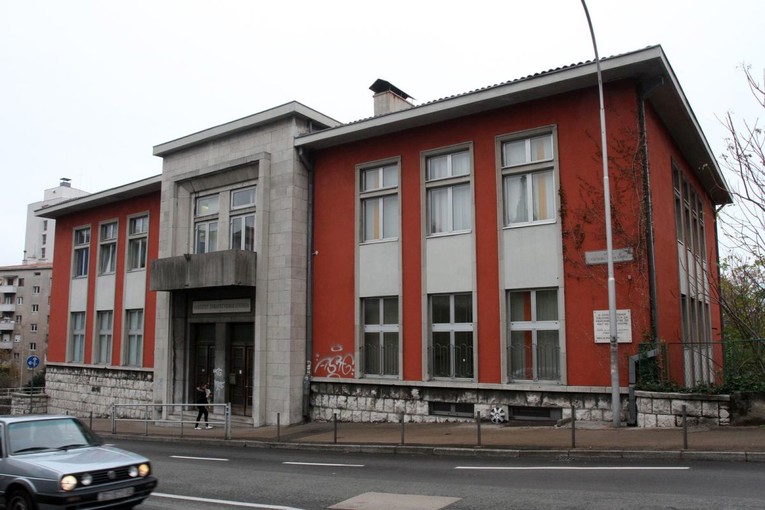 Obustavljen izbor dekana riječkog fakulteta. Kandidat angažirao odvjetnika