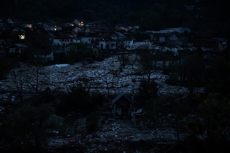 Najtužniji prizor dana: Ovo je Jablanica kad se spusti mrak