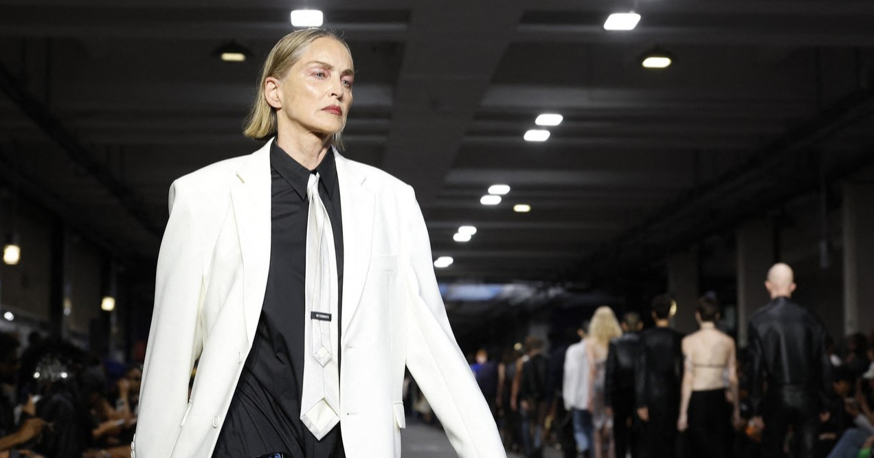 Sharon Stone (68) prošetala modnom pistom nakon 30 godina - i totalno rasturila