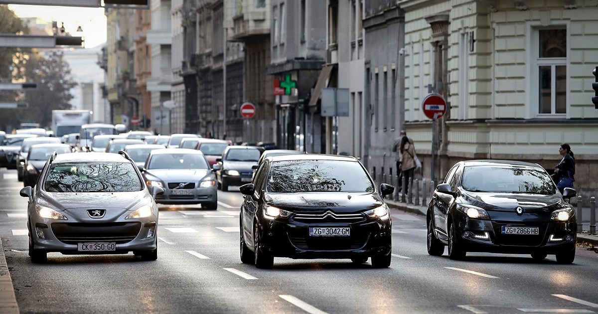 Uskoro ćete i danju morati imati upaljena svjetla