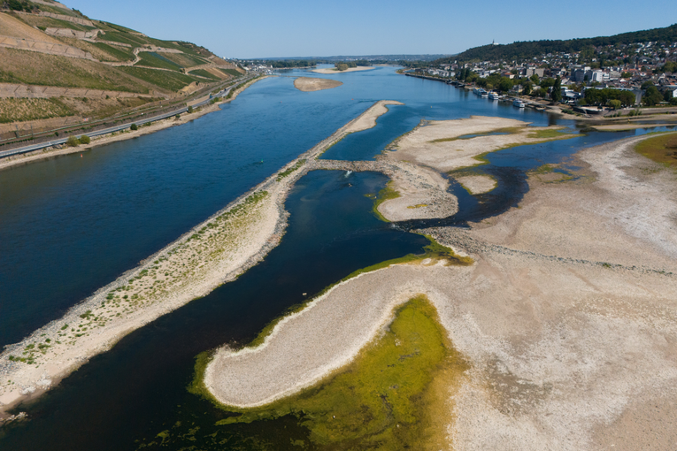 Rekordno nizak vodostaj Rajne izazvao nestašice goriva u Francuskoj