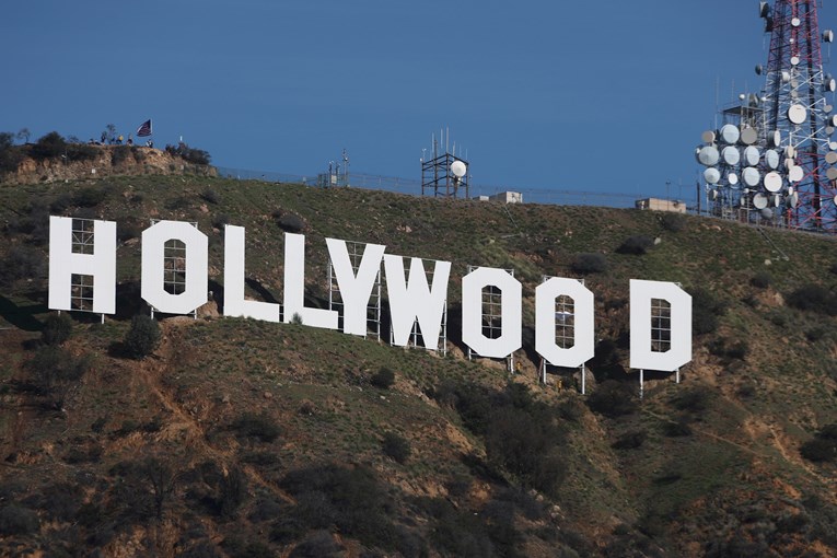 Obnavlja se slavni znak Hollywood povodom sto godina postojanja