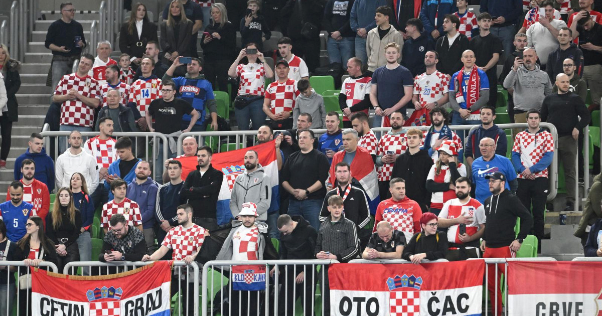 FOTO Hrvati popunili dvoranu u polufinalu Eura u futsalu