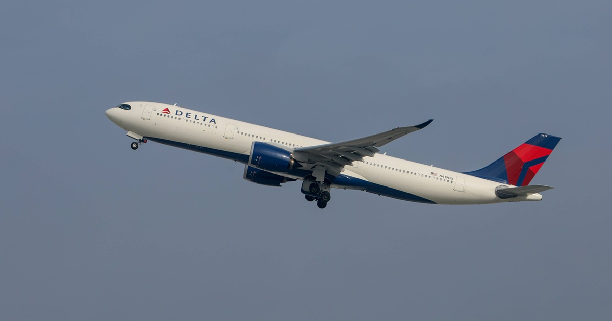Avion s 288 ljudi doživio snažne turbulencije iznad SAD-a. 25 ozlijeđenih