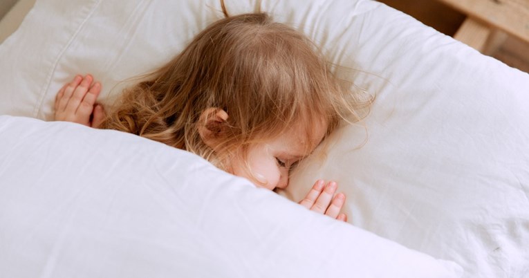 Djevojčica zbog rijetkog genetskog poremećaja spava samo sat vremena dnevno