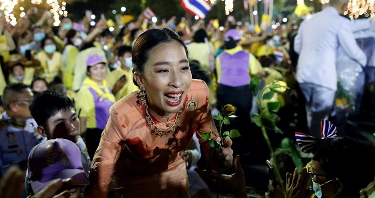 Tajlandska princeza se srušila zbog problema sa srcem. Poslano tajanstveno priopćenje