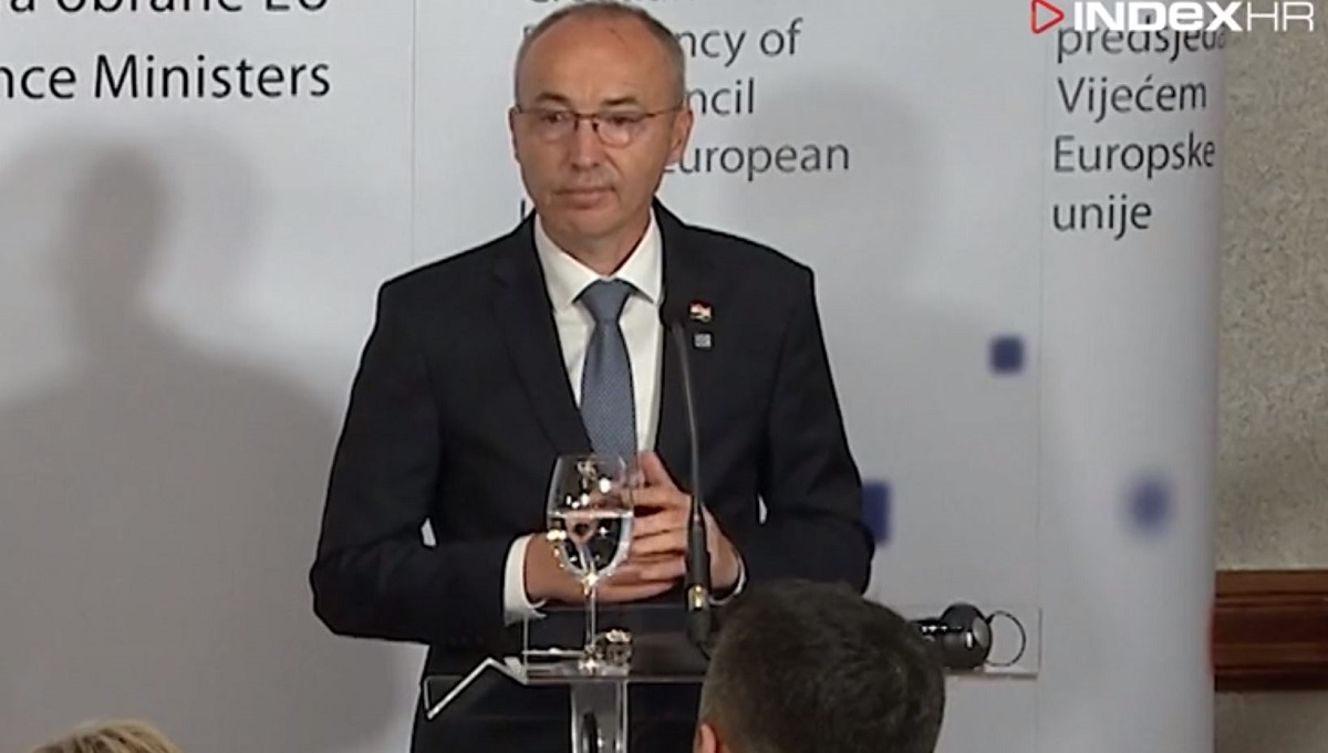 VIDEO Krstičević rekao rečenicu na engleskom, uspio ga pomiješati s njemačkim