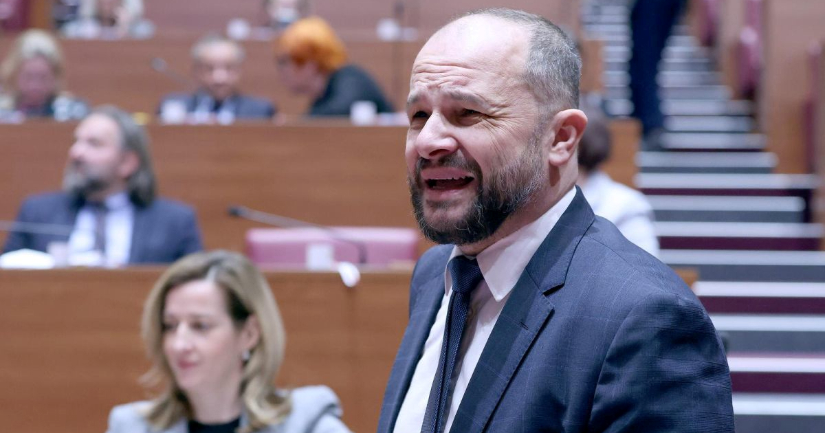 SDP na konvenciji usvaja novi statut stranke. Najavljuju promjene