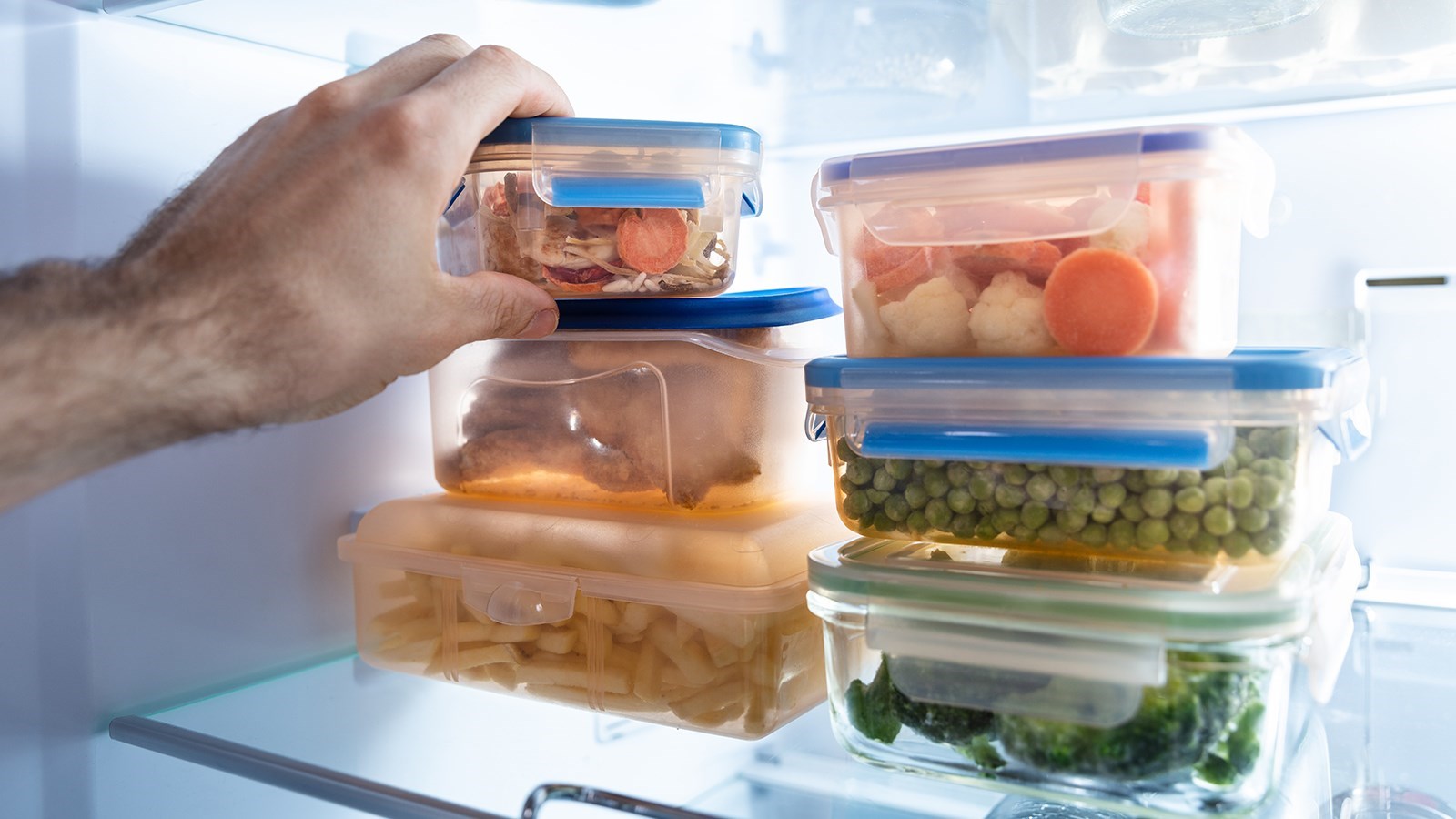 Hrvatske obitelji godišnje bace 71 kg hrane. Evo zašto je hladnjak dio tog problema