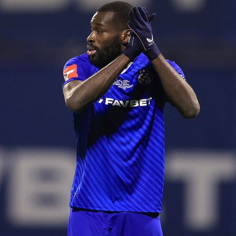 Dinamo se oprostio od Kange