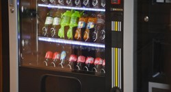 Inspektorat: Uzorci Coca-Cole iz automata u Zagrebu su zdravstveno ispravni